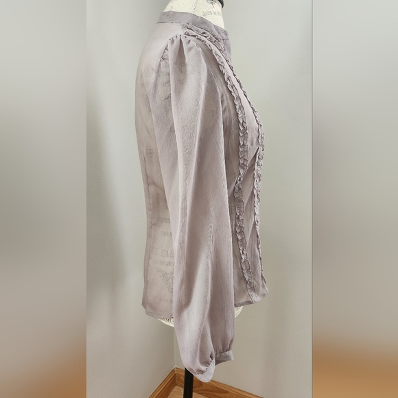 LOFT ruffle grey blouse in size 4 - Picture 3 of 6